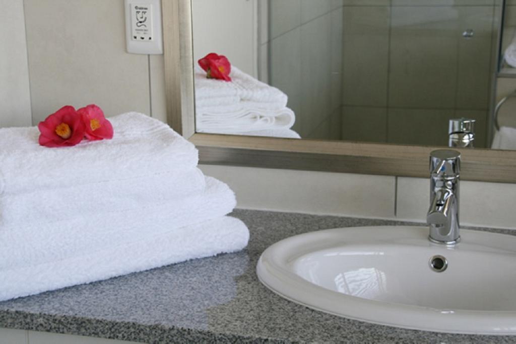 Bed and Breakfast Majorca House Сомерсет-Вест Номер фото