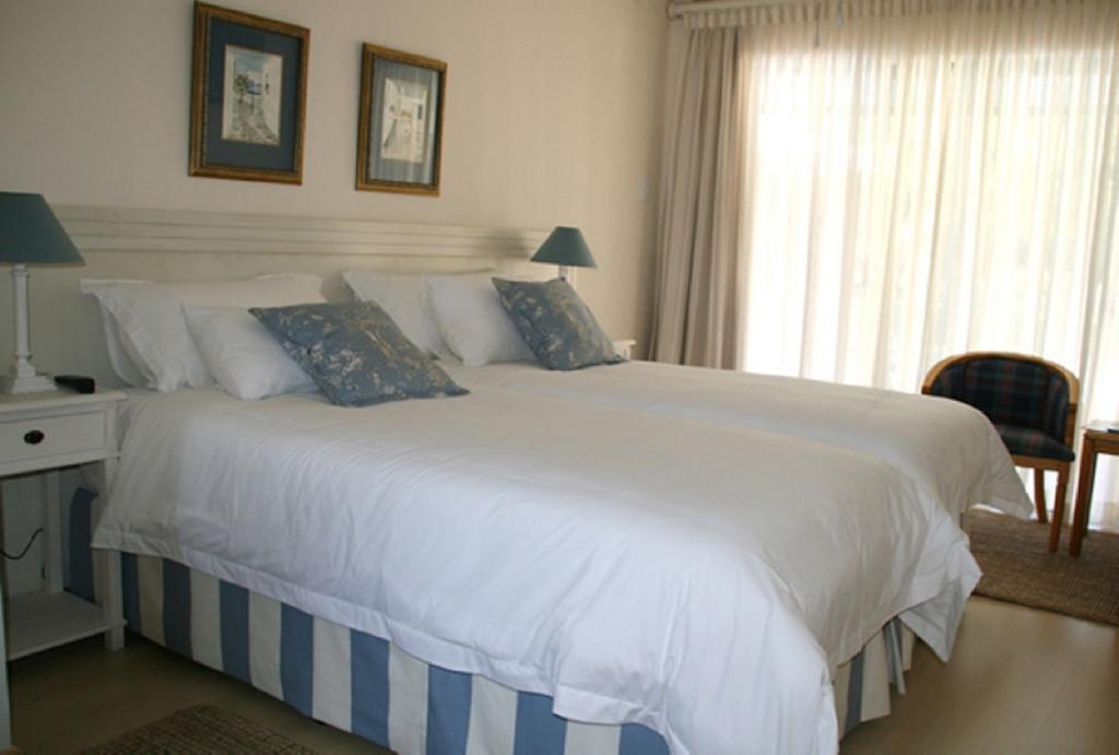 Bed and Breakfast Majorca House Сомерсет-Вест Номер фото